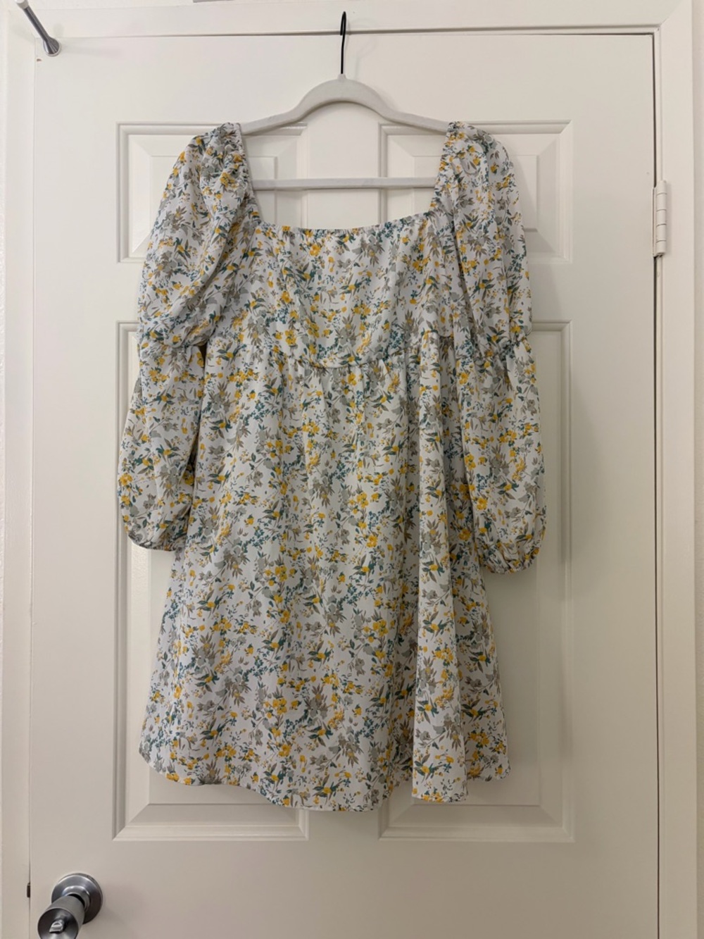 Floral Puff-Sleeve Mini Dress in White and Yellow